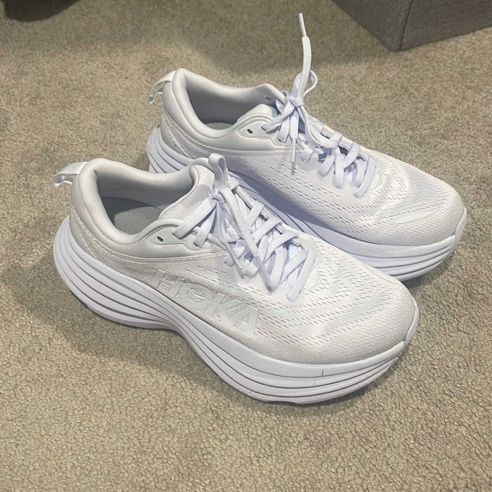 Womens HOKA’s- Bondi 8. Pale lavender. Size 6.5B
